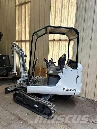 Bobcat E14 Mini bagri <7t