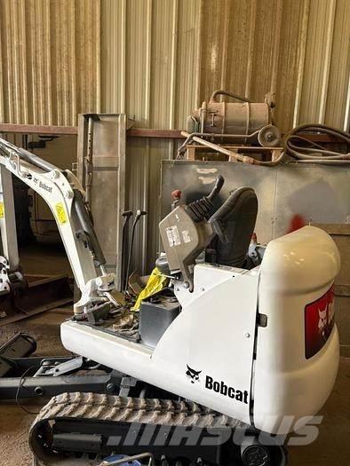 Bobcat E14 Mini bagri <7t