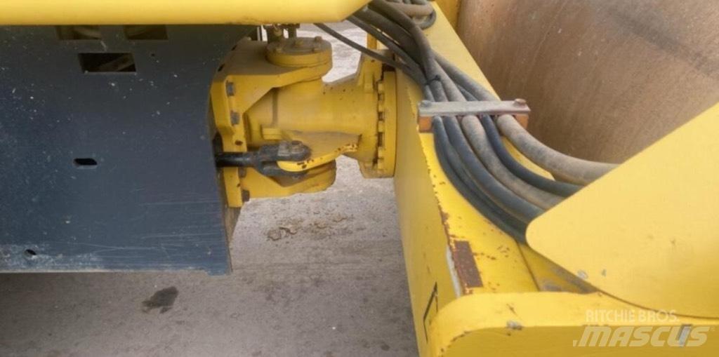 Bomag BW 213 D H-4 Kompaktorji tal