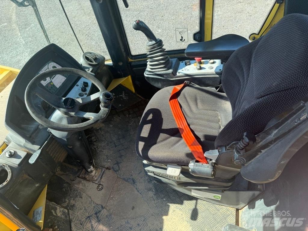 Bomag BW 213 D H-4 Kompaktorji tal
