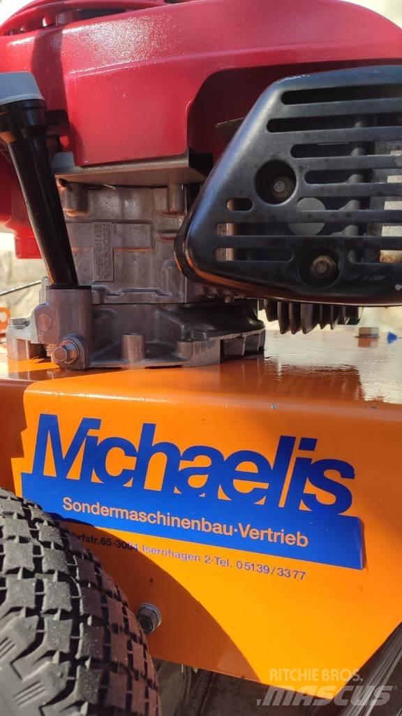 Michaelis KM 12 SV Cestni pometači