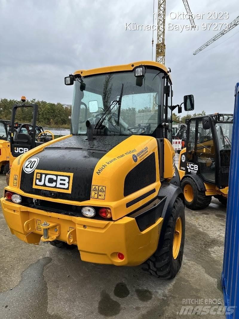 JCB 409 Kolesni nakladalci