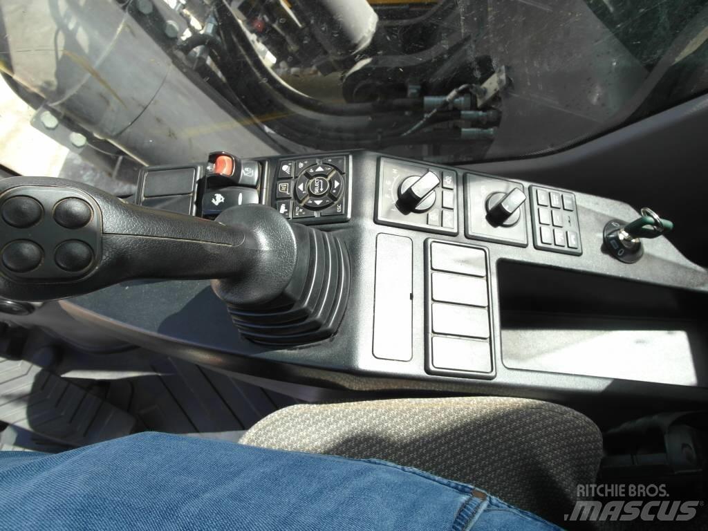 Volvo EC 220 EL Bagri goseničarji