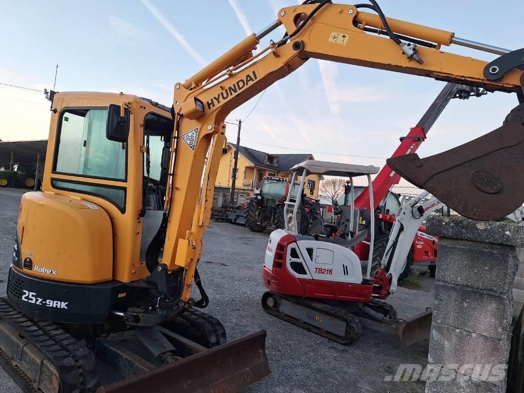 Hyundai 25 Z-9 AK Mini bagri <7t