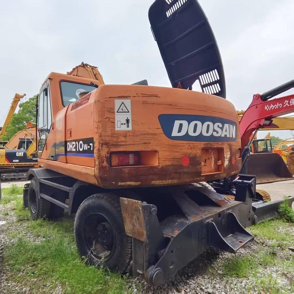 Doosan DH 210 W-7 Bagri na kolesih