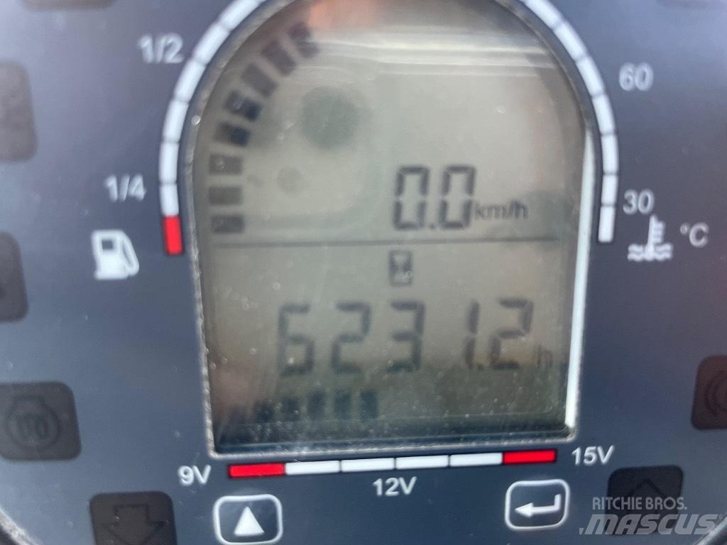 Nilfisk CR 3500 Cestni pometači