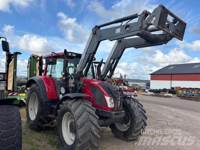 Valtra N163 direct Traktorji