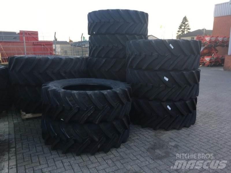 BKT 520/70 R 38 Gume, kolesa in platišča