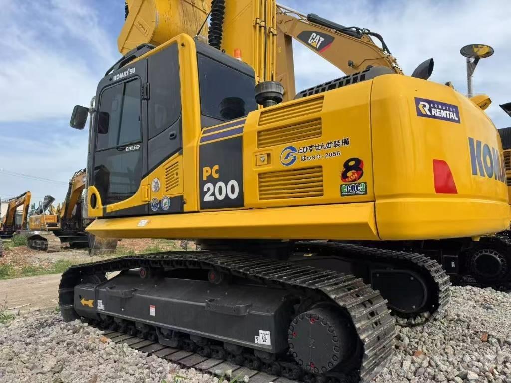 Komatsu 200-8 Bagri goseničarji