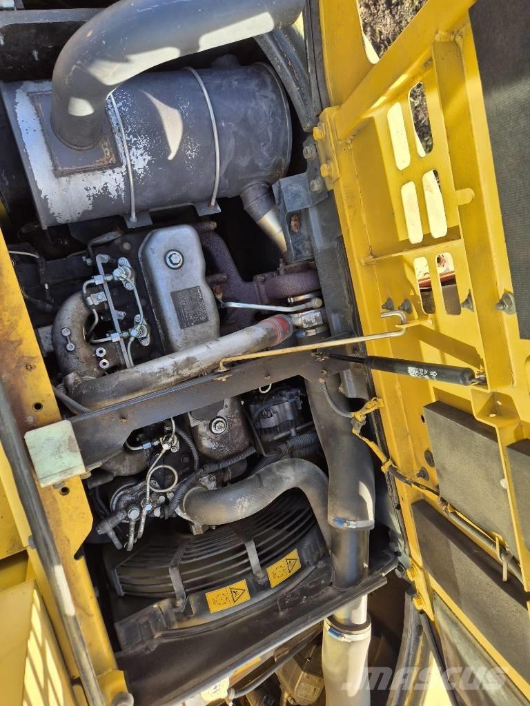 New Holland E 135 SR Bagri goseničarji