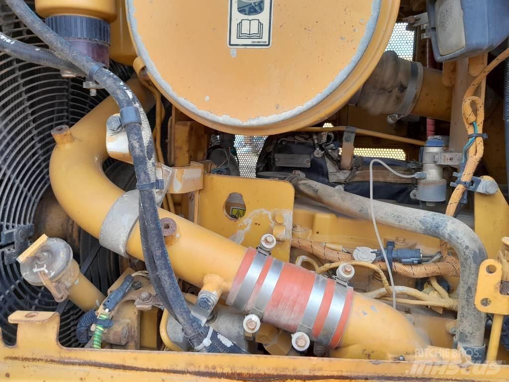 CAT D 6 R III Buldožerji goseničarji