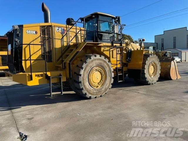 CAT 988 K Kolesni nakladalci