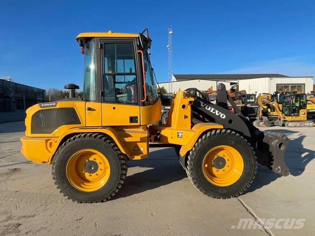 Volvo L35HT Kolesni nakladalci