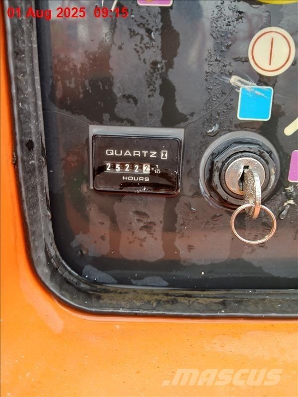 JLG 600 AJ Zglobne dvižne ploščadi