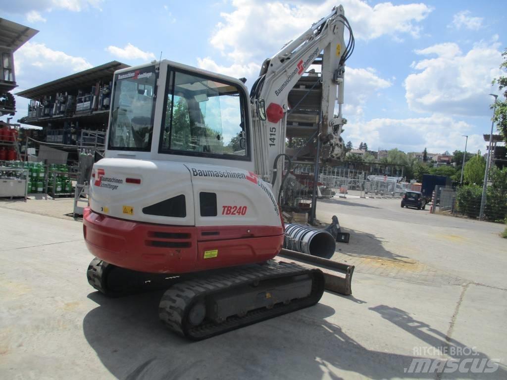 Takeuchi TB240 Mini bagri <7t