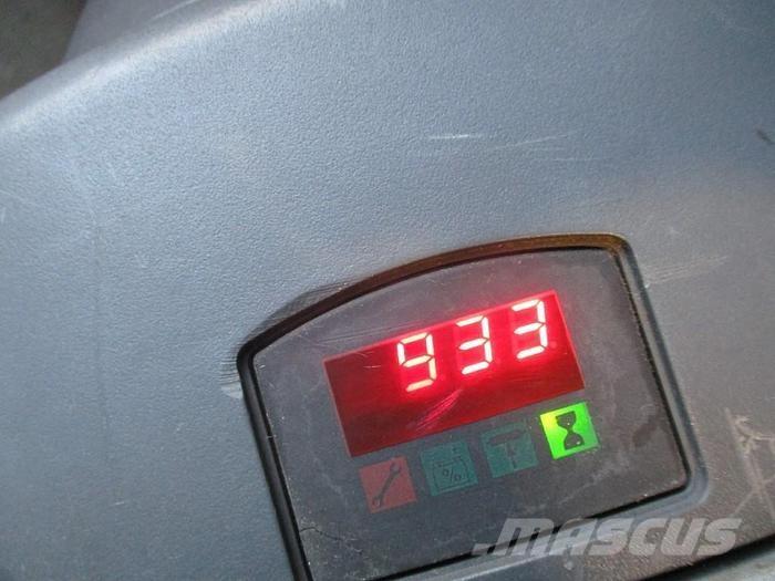 BT LWE160 Električni nizko dvižni viličar