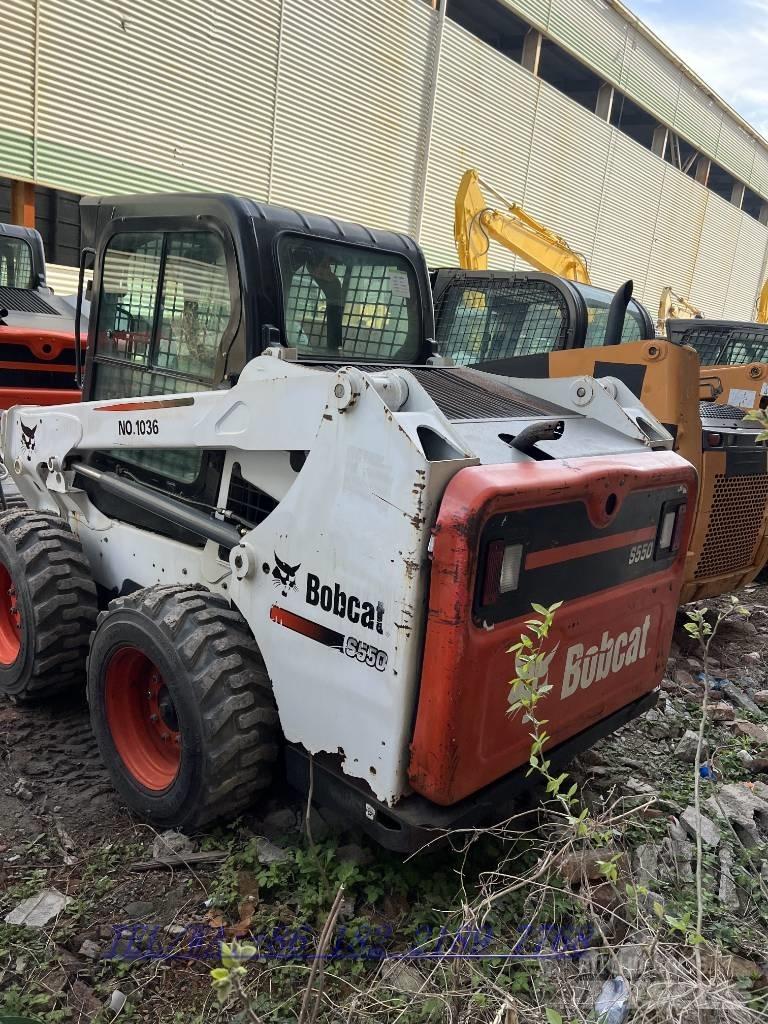 Bobcat S550 Skid steer mini nakladalci