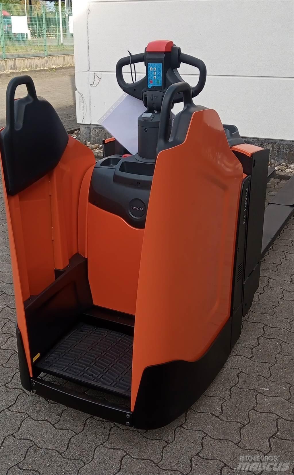 Toyota LPE 250 Električni nizko dvižni viličar
