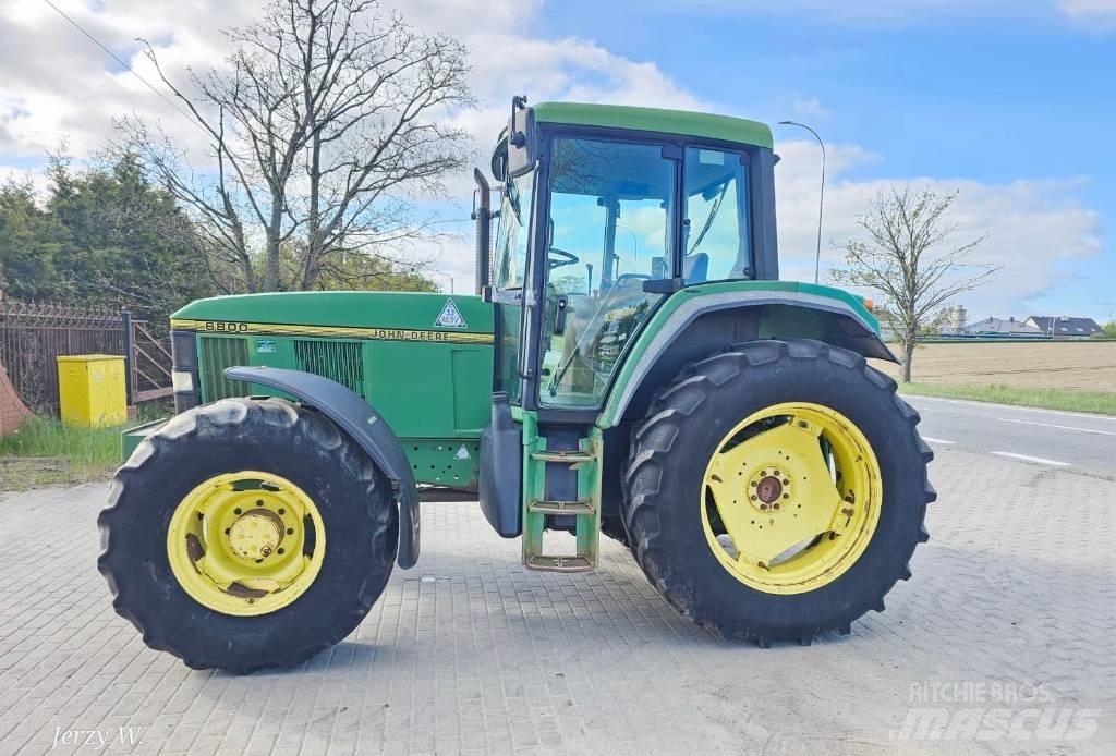 John Deere 6800 Traktorji
