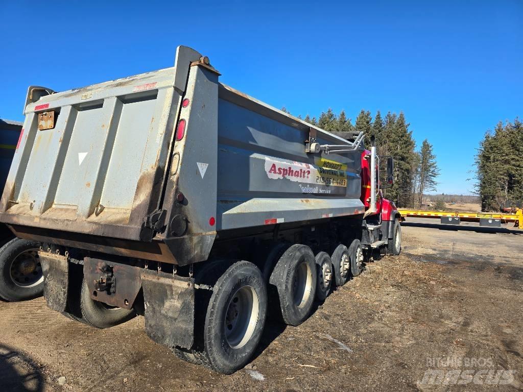 Freightliner SD 114 Kiper tovornjaki