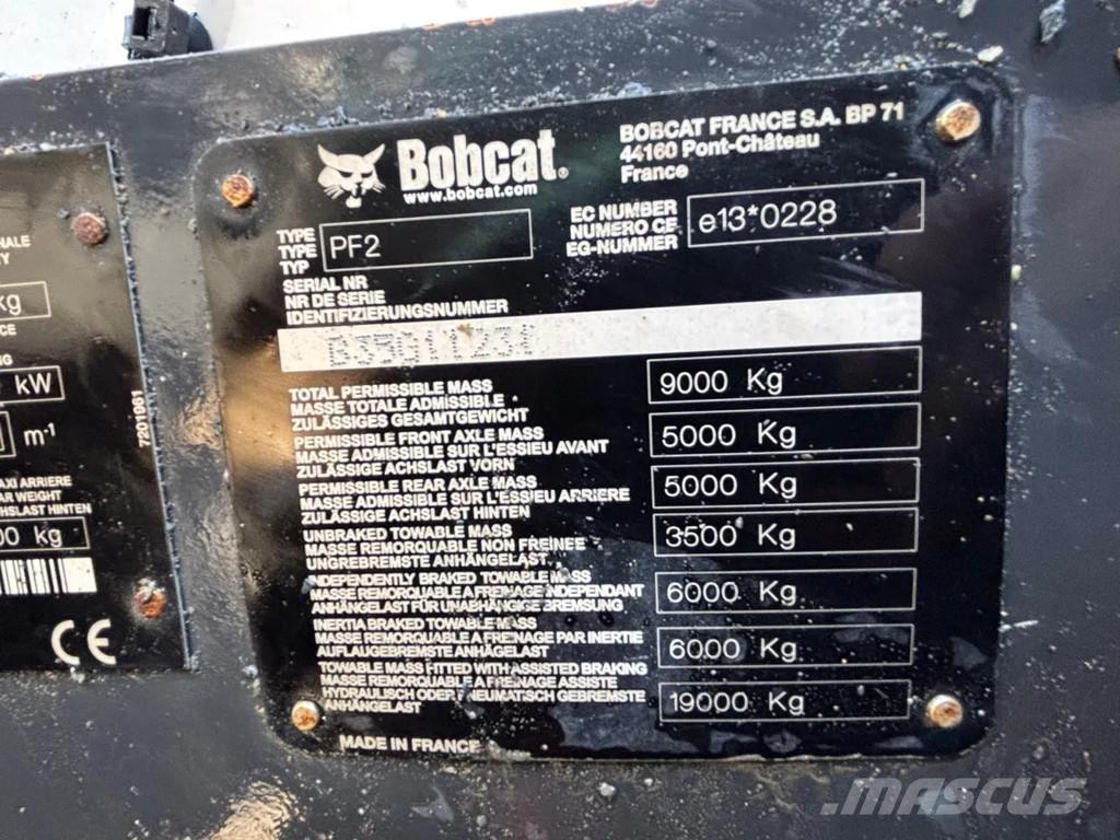 Bobcat TL470 Kmetijski teleskopski nakladalci