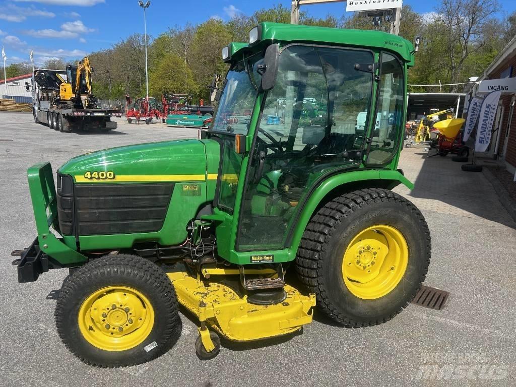John Deere 4400 Manjši traktorji
