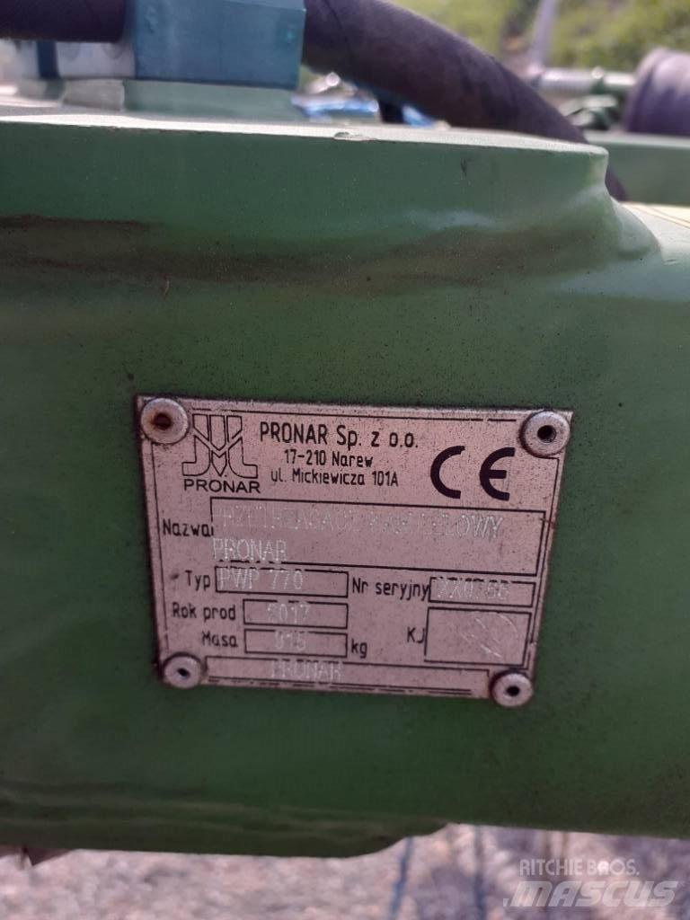 Pronar PWP 770 Obračalniki in zgrabljalniki