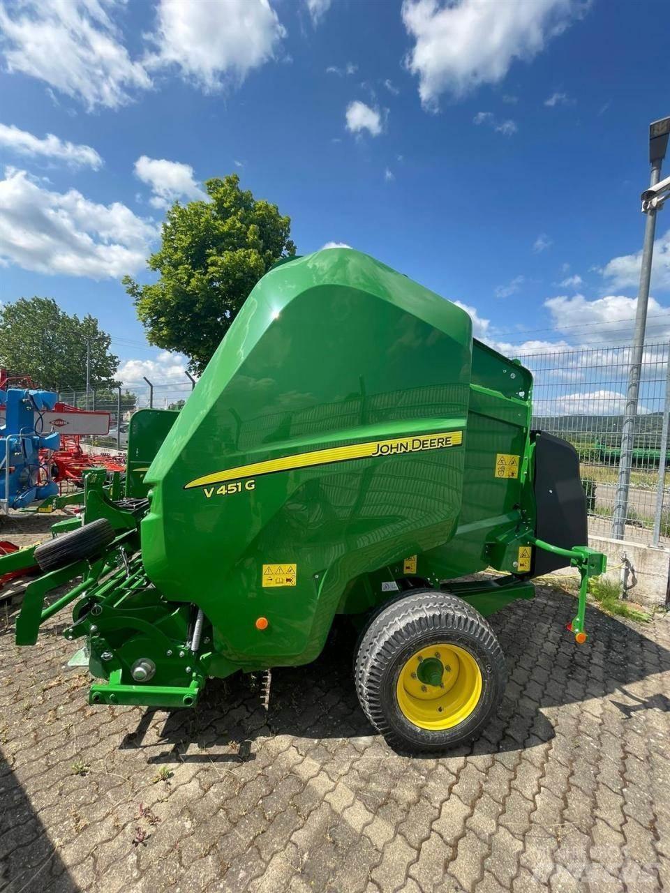 John Deere V451G Balirke (okrogle bale)