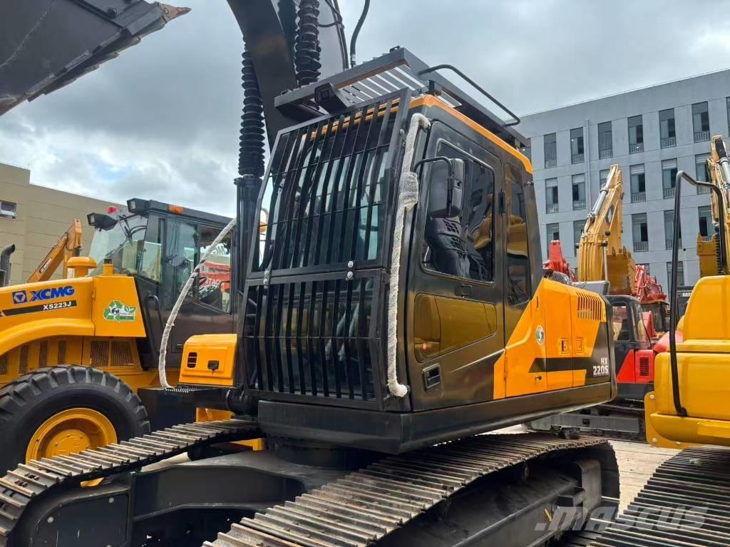 Hyundai HX 220 Bagri goseničarji