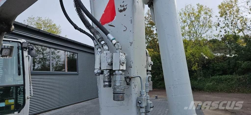 Takeuchi TB250 Mini bagri <7t