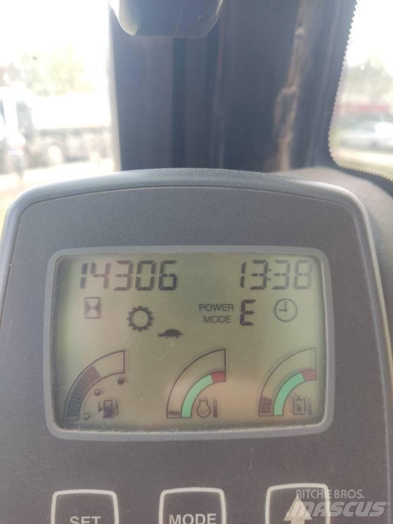 JCB JS 175 W Bagri na kolesih