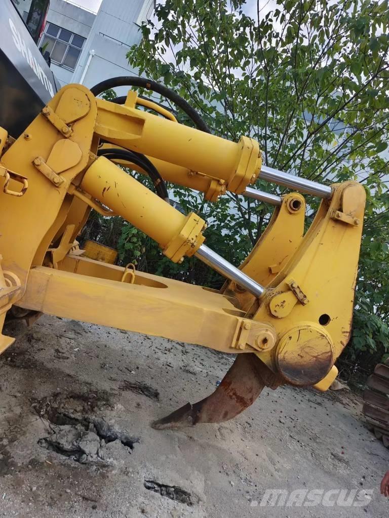 Shantui SD 32 Buldožerji goseničarji