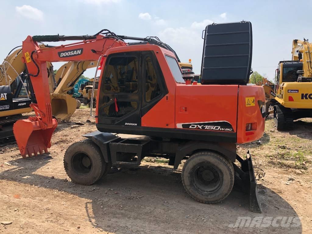 Doosan DX150W Bagri goseničarji