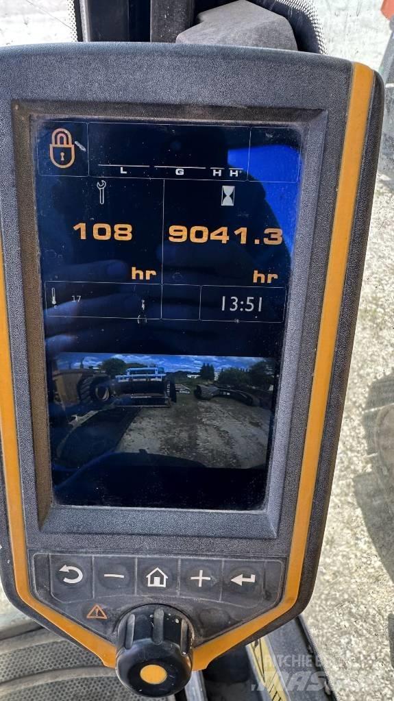 JCB 220 LC Bagri goseničarji