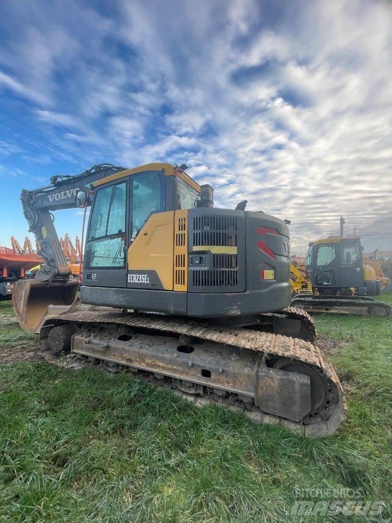 Volvo ECR 235 E Bagri goseničarji