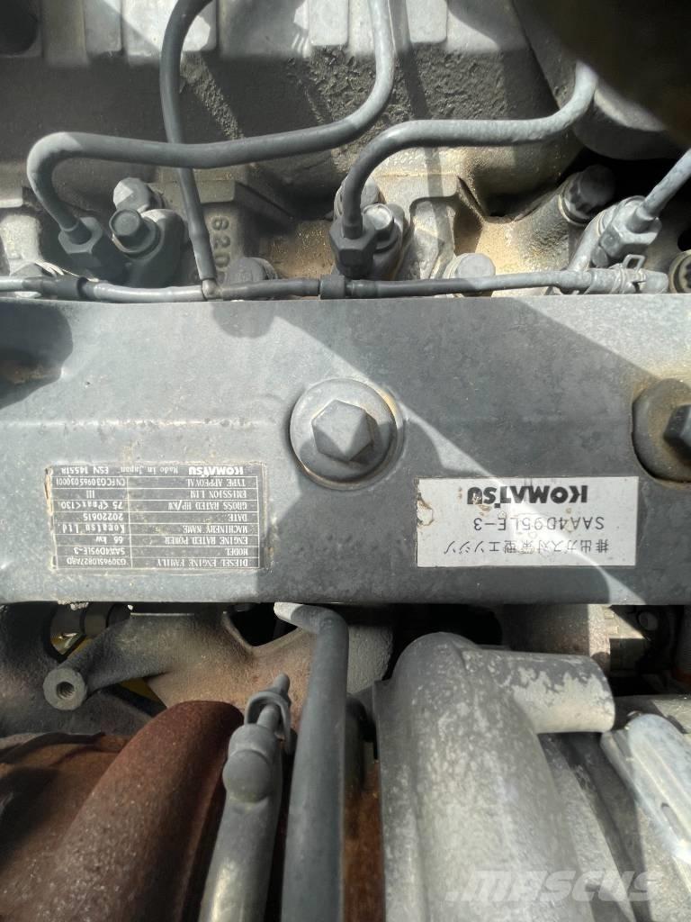 Komatsu PC 130 Bagri goseničarji