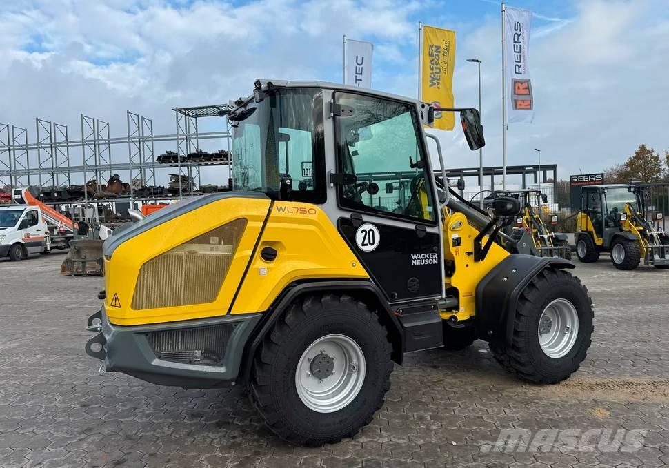 Wacker Neuson WL 750 Kolesni nakladalci