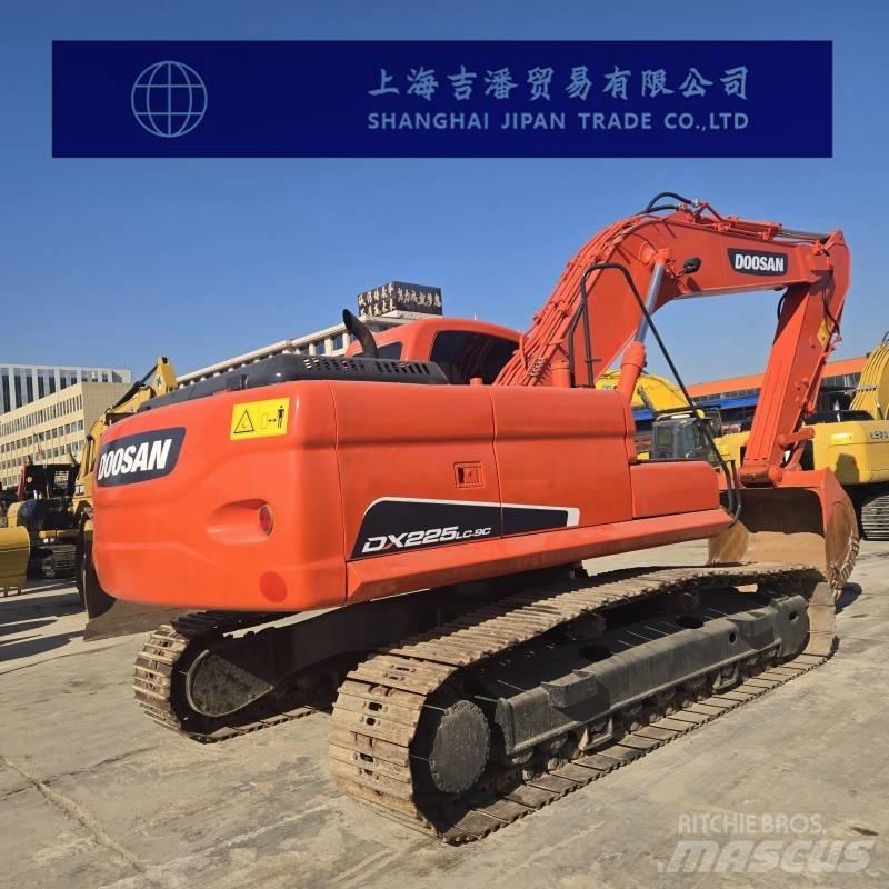 Doosan DX 225 Bagri goseničarji