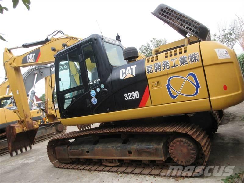 CAT 323 GC Bagri goseničarji
