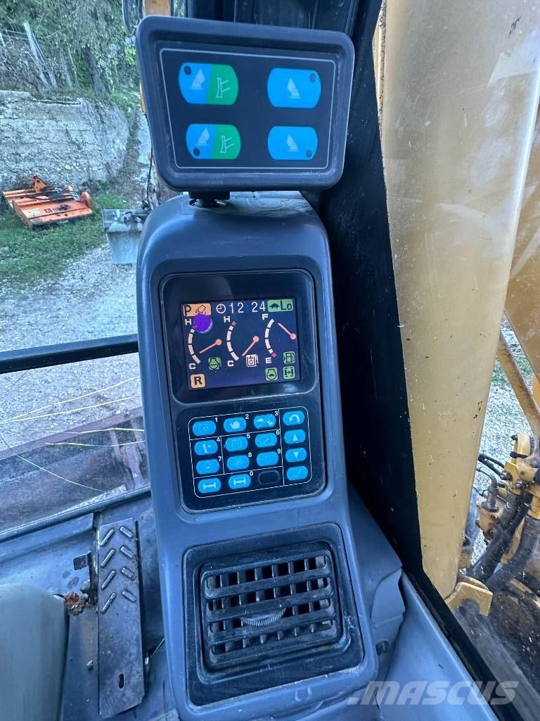 Komatsu PW 160-7E0 Bagri na kolesih