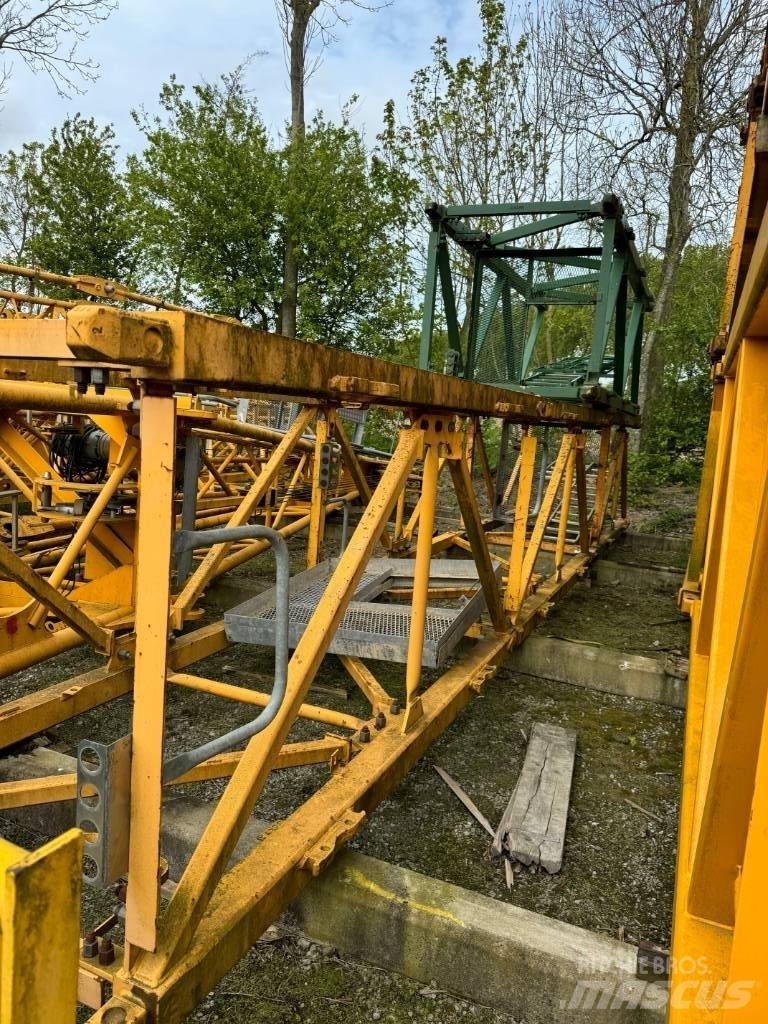 Potain MD 238 A Stolpni žerjavi