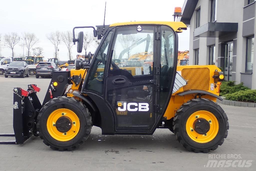 JCB 514-40 Kmetijski teleskopski nakladalci