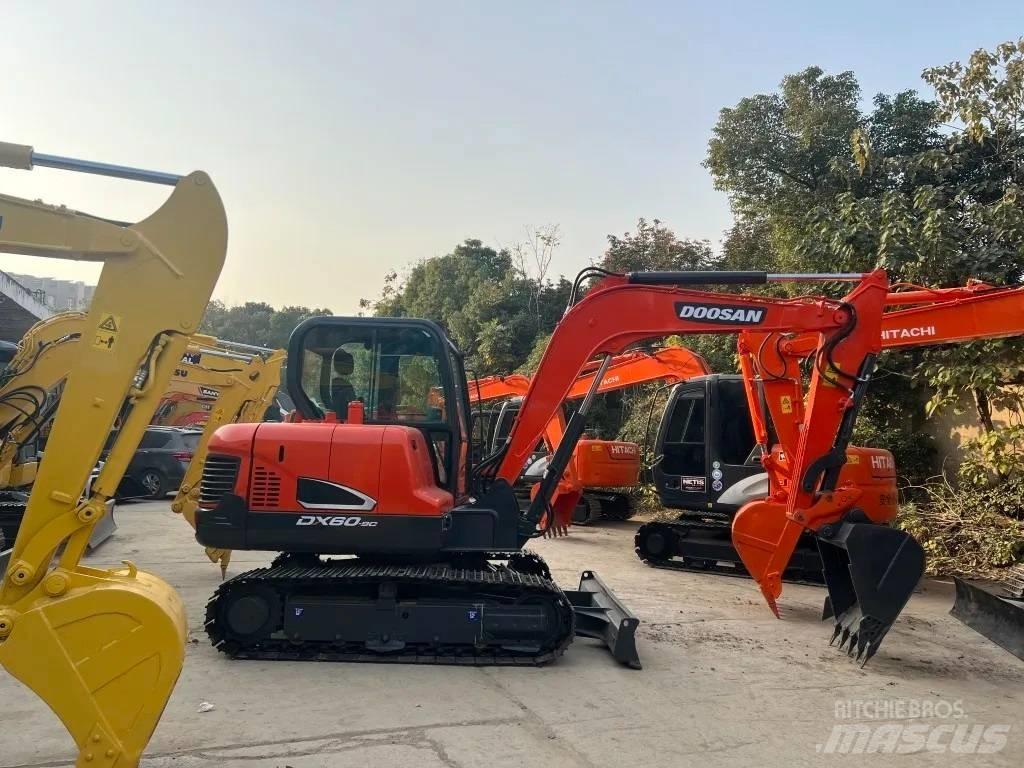 Doosan DX 60-9C Mini bagri <7t