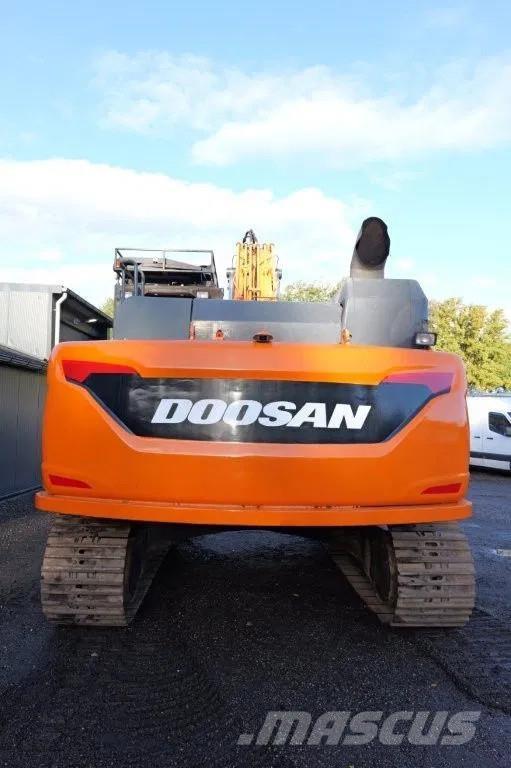 Doosan DX300LC Bagri goseničarji