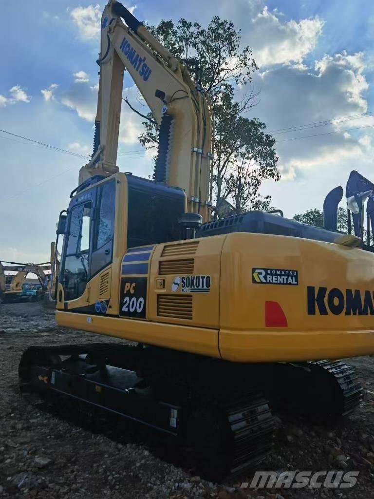 Komatsu 200-8 Bagri goseničarji