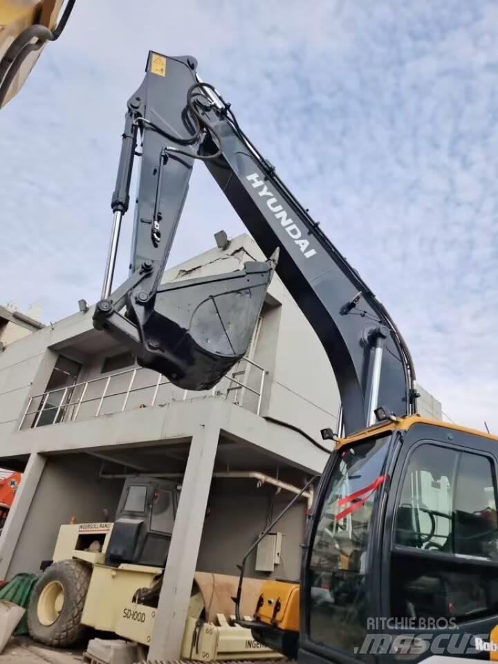 Hyundai 210w-9 Bagri na kolesih