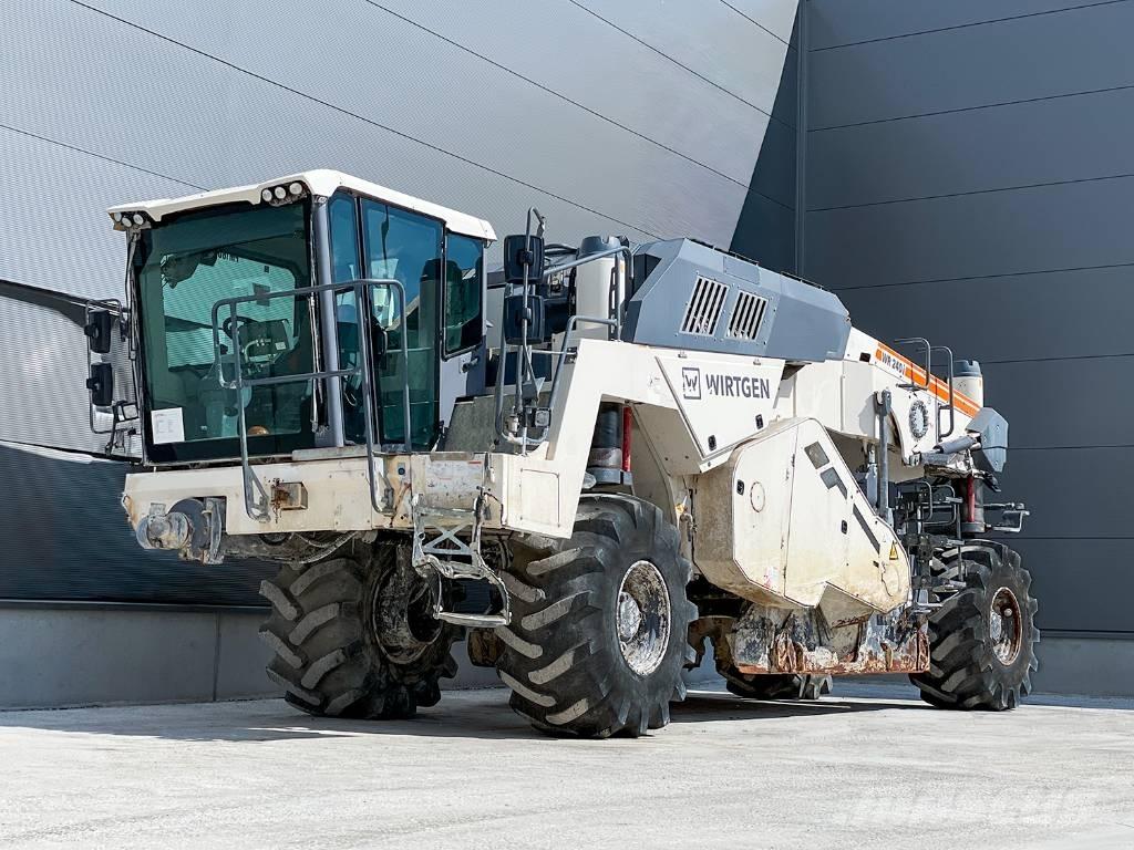 Wirtgen WR 240i Stroji za recikliranje asfalta