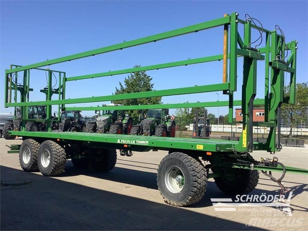 Pronar T028 KM Prikolica za bale