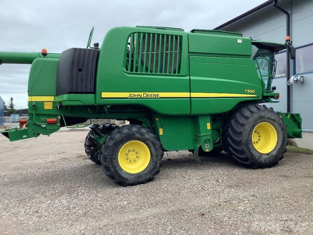 John Deere T560 Kombajni