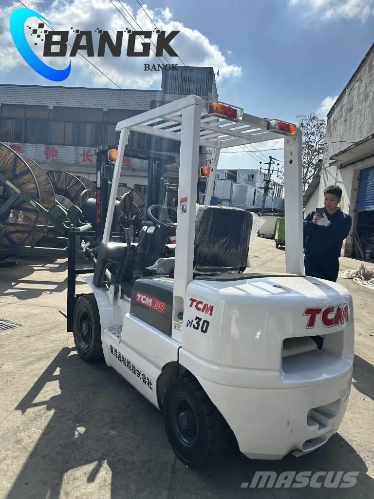 TCM FD30T3C Dizelski viličarji